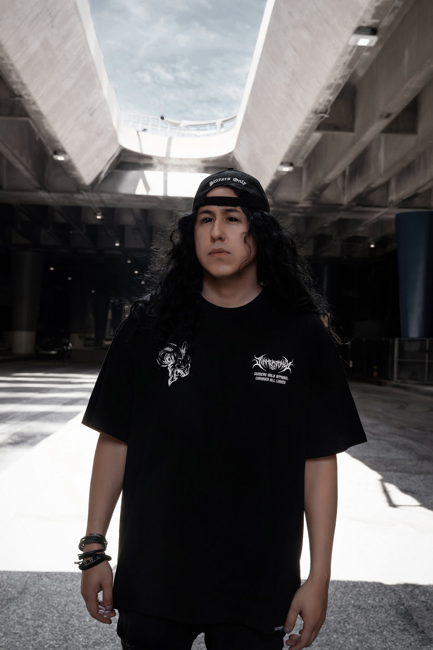 CROWNED SIN OVERSIZED TEE