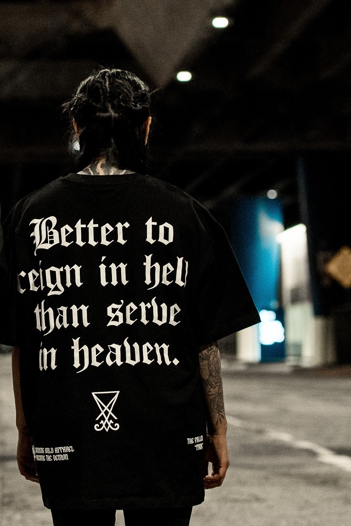 REIGN IN HELL OVERSIZED TEE