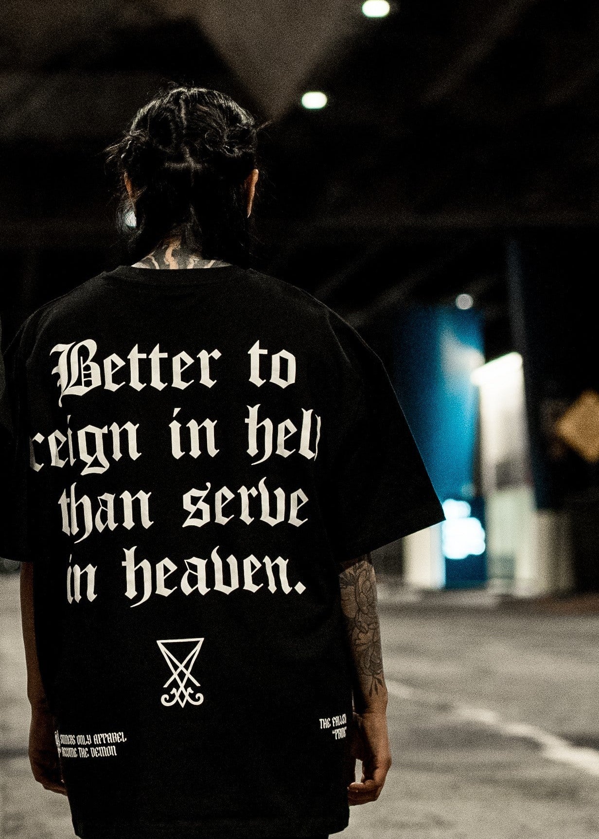 REIGN IN HELL OVERSIZED TEE