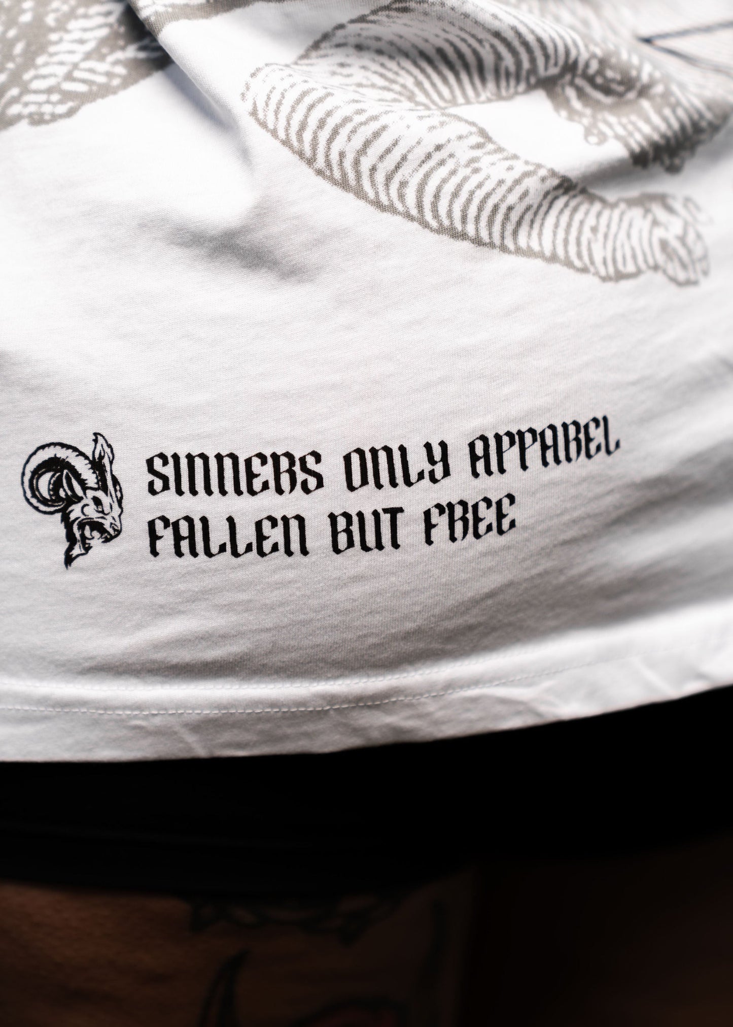 REIGN IN HELL WHITE OVERSIZED TEE