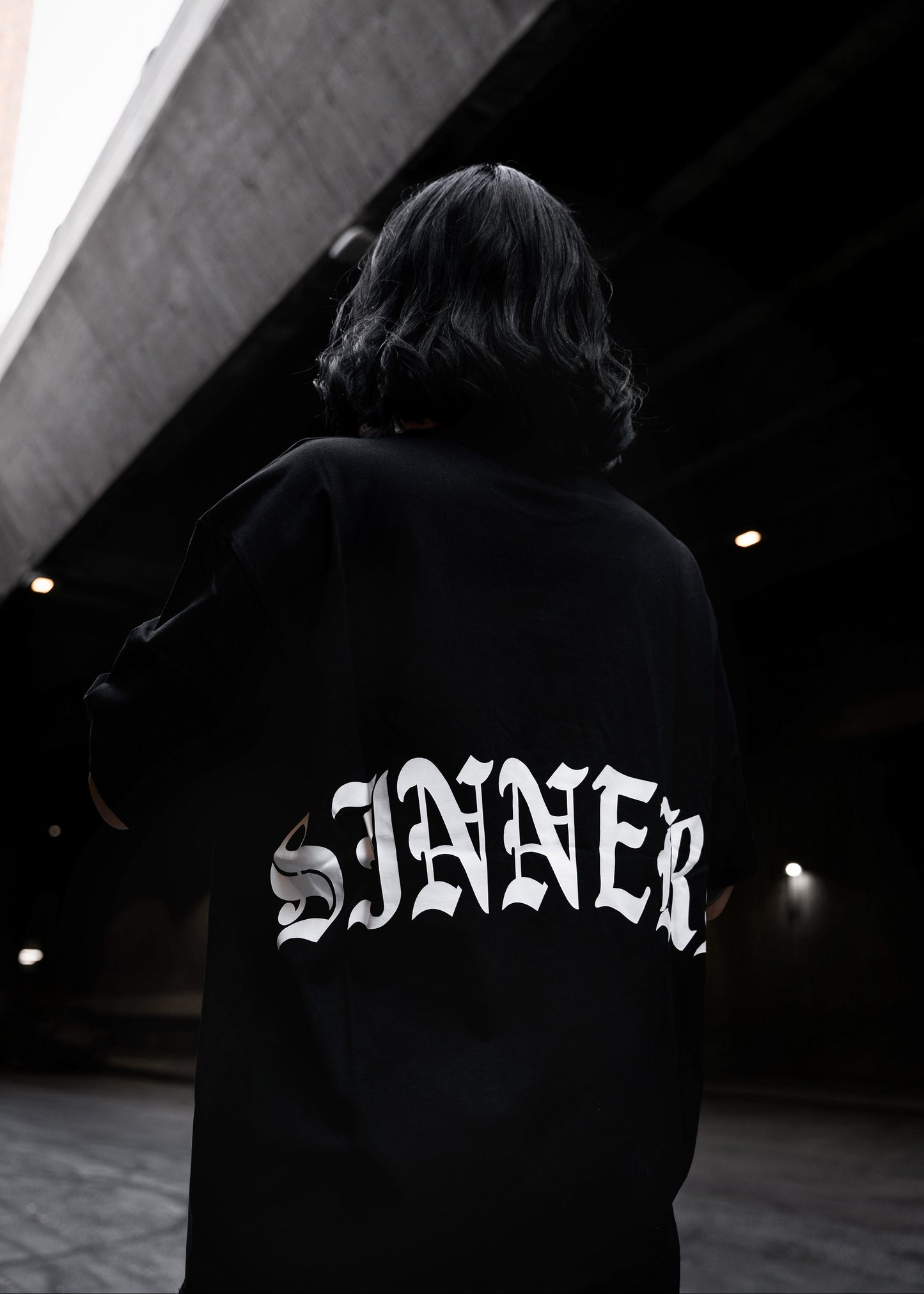 THE FALSE PROMISE OVERSIZED TEE