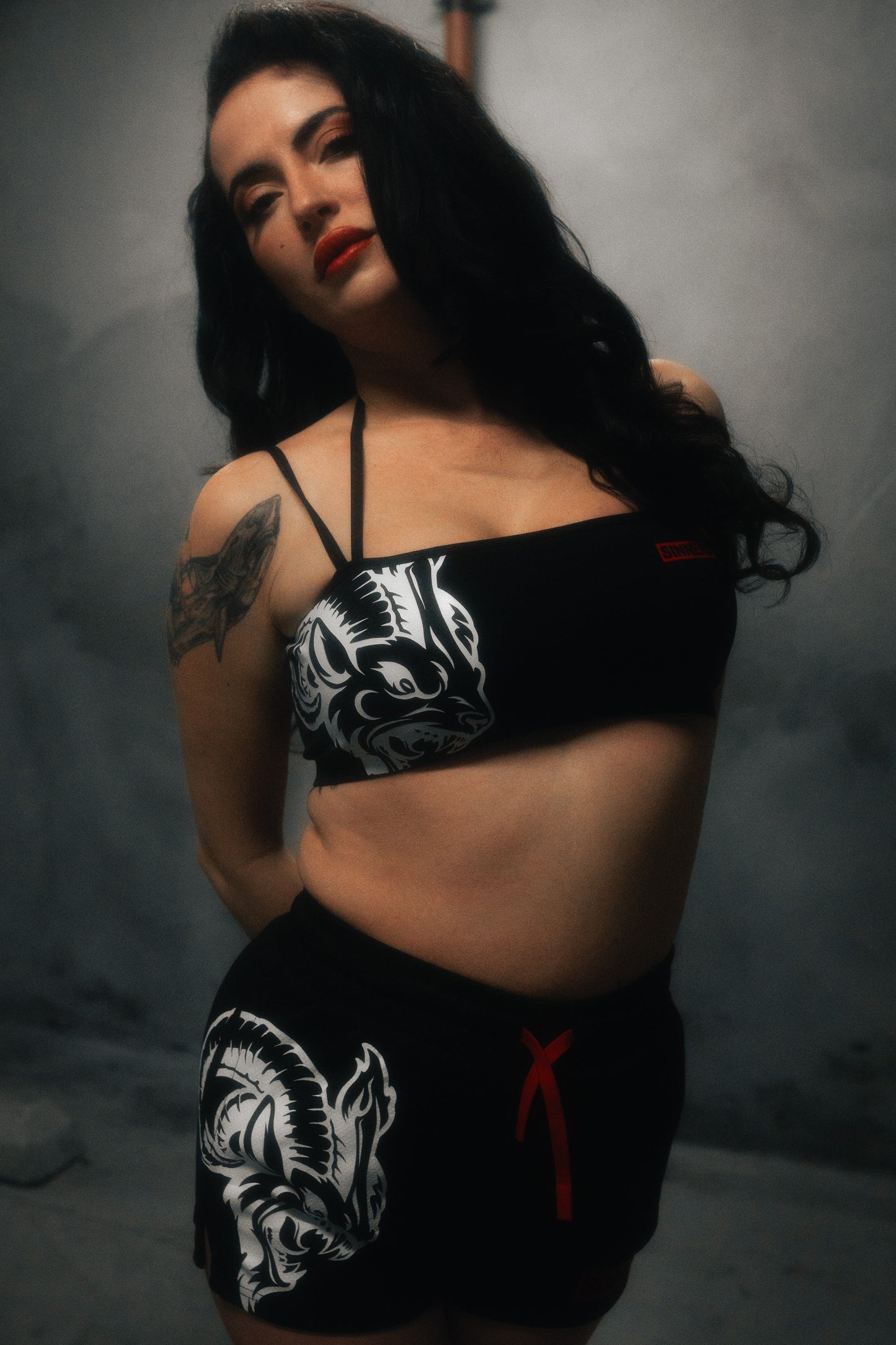 LUST MID THIGH CUT SHORTS