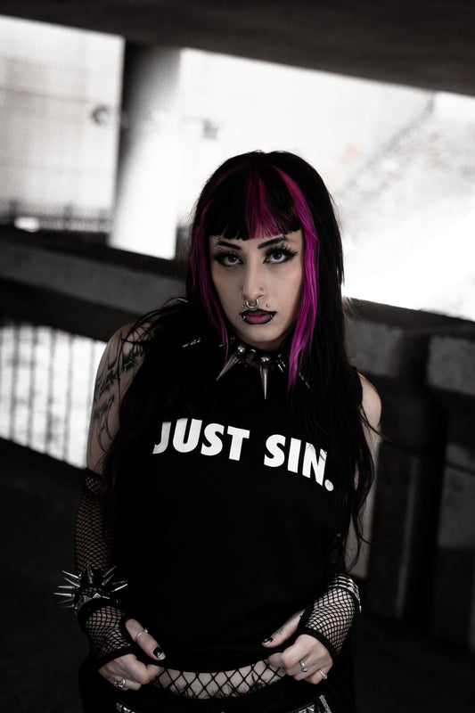 JUST SIN STANDARD TEE