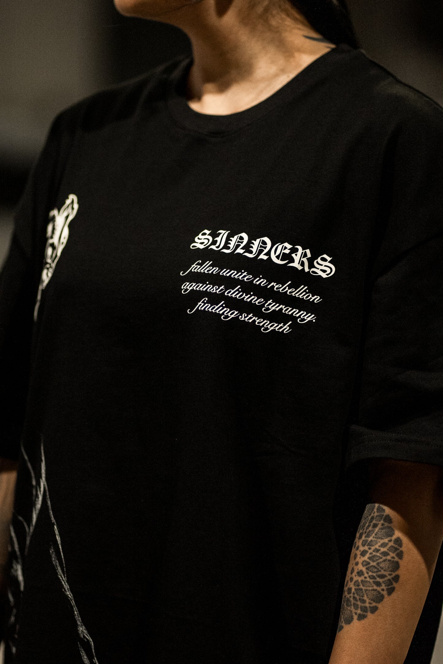 SINFUL ASCENSION OVERSIZED TEE
