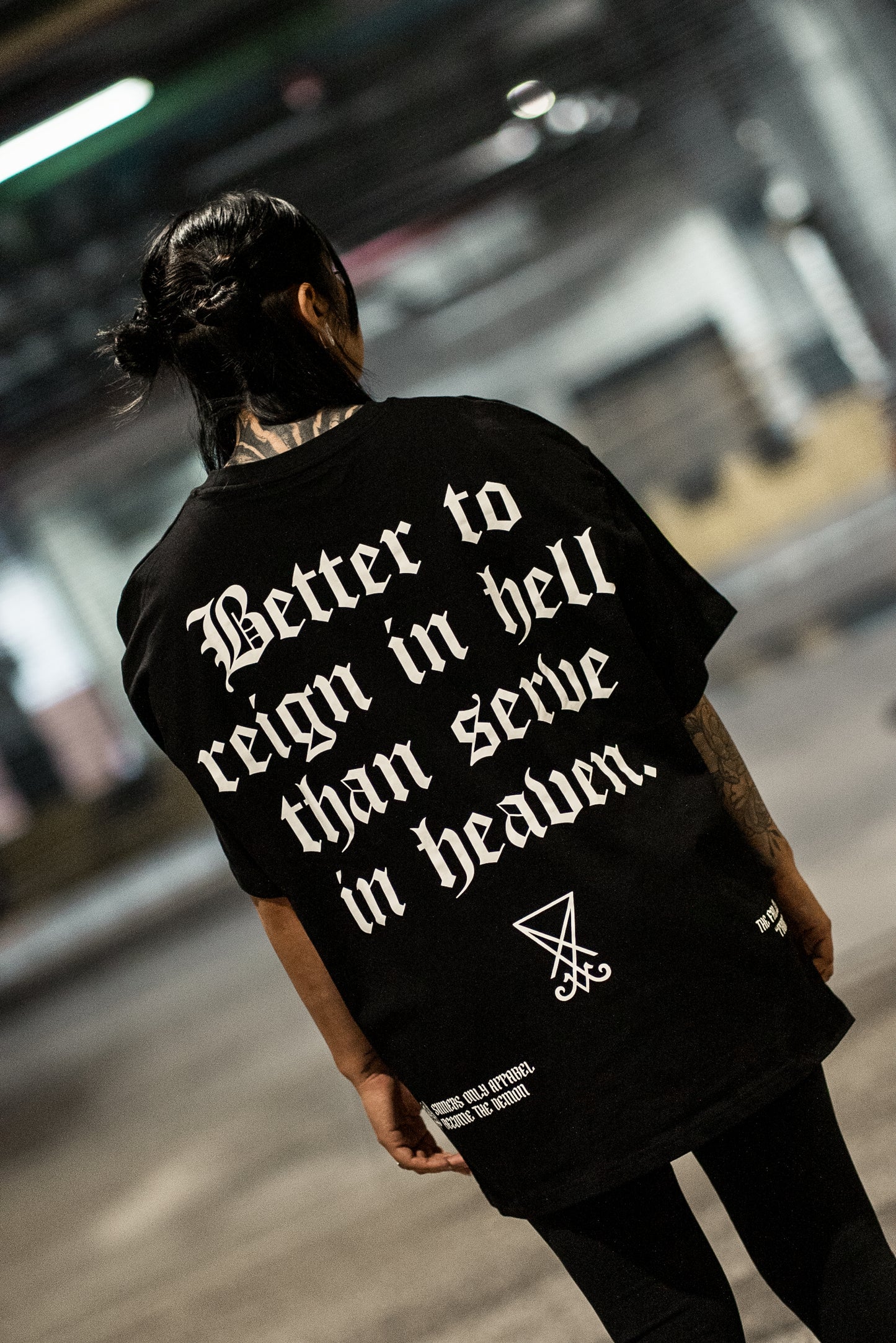 REIGN IN HELL OVERSIZED TEE