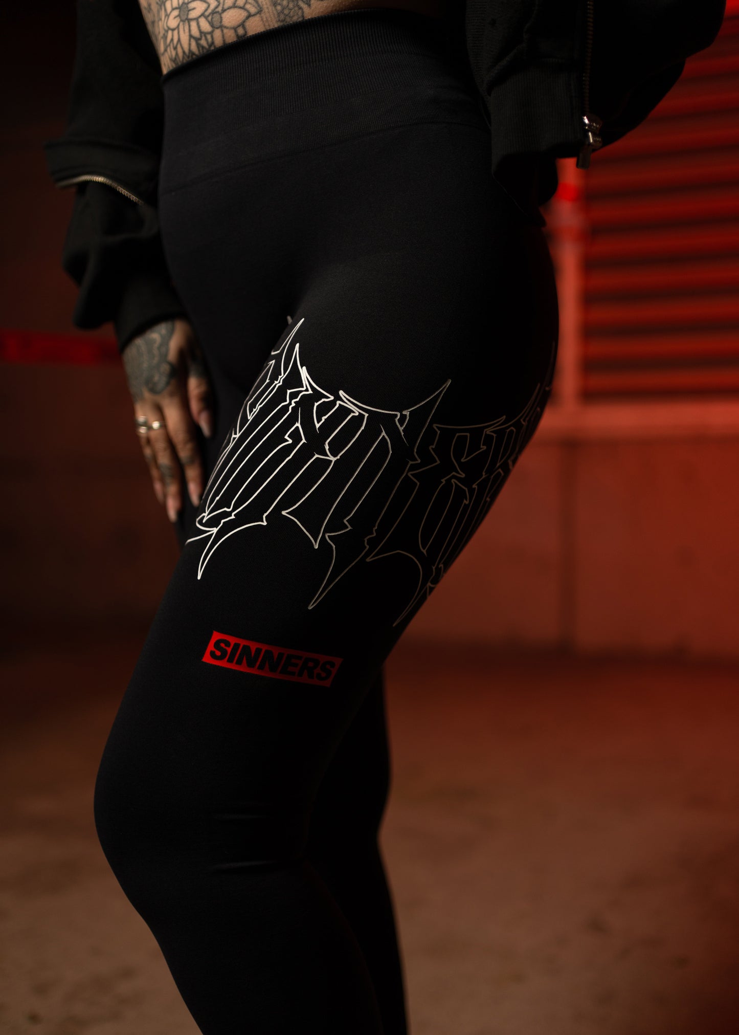 LUST SCRUNCH LEGGINGS